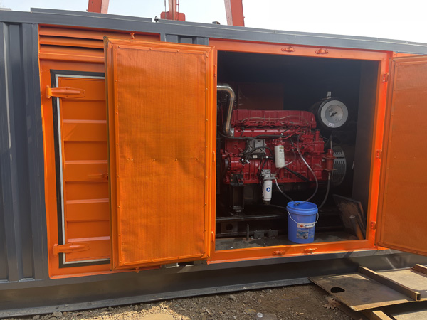 西峰柴油发电机组在高温环境下运行时需要注意哪些问题？